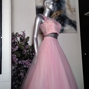 Pink tulle & lace two pieces ( Prom dress )